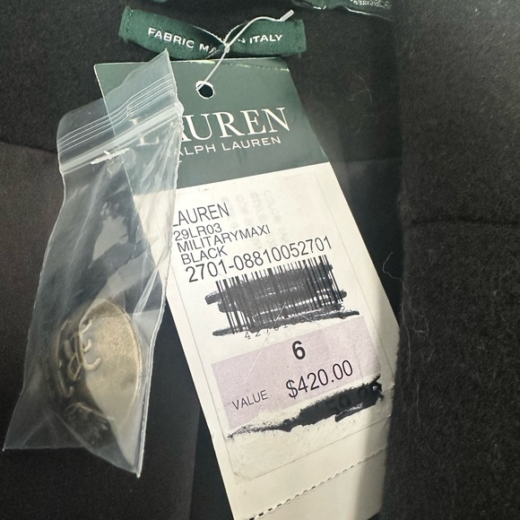 Lauren Ralph Lauren. Extra buttons included. - Picture 7 of 7